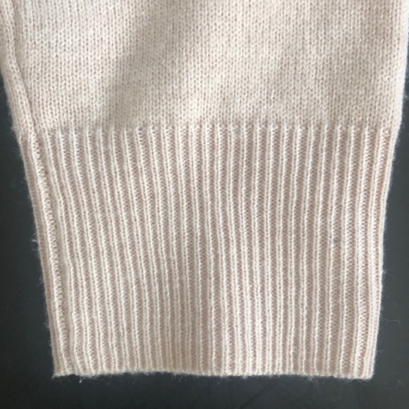 Light Pink Sweater NWOT - Picture 6 of 8